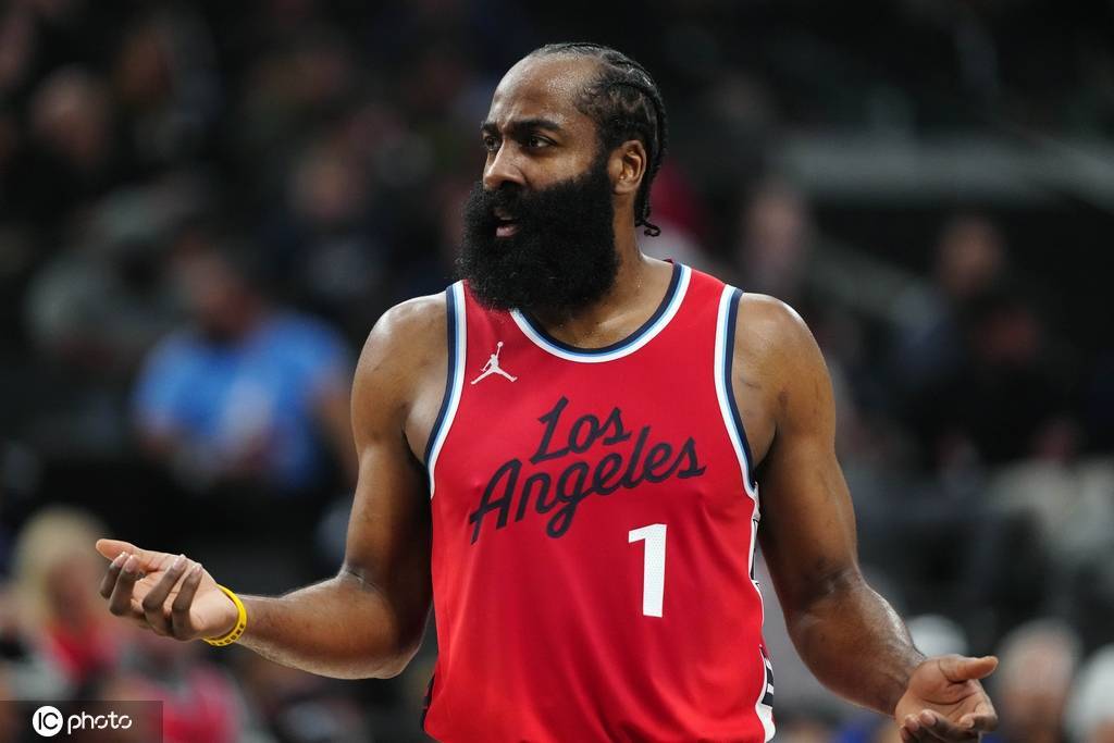 哈登:很多能力比我好的人 因没职业精神淡出联盟